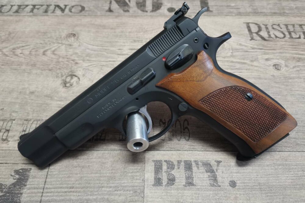 ZBROJOVKA BRNO M75 Combat 9mmLuger